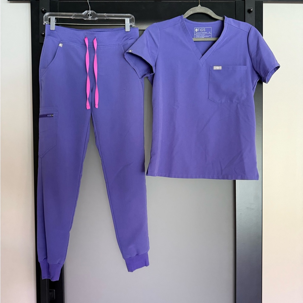 Figs Scrub Set